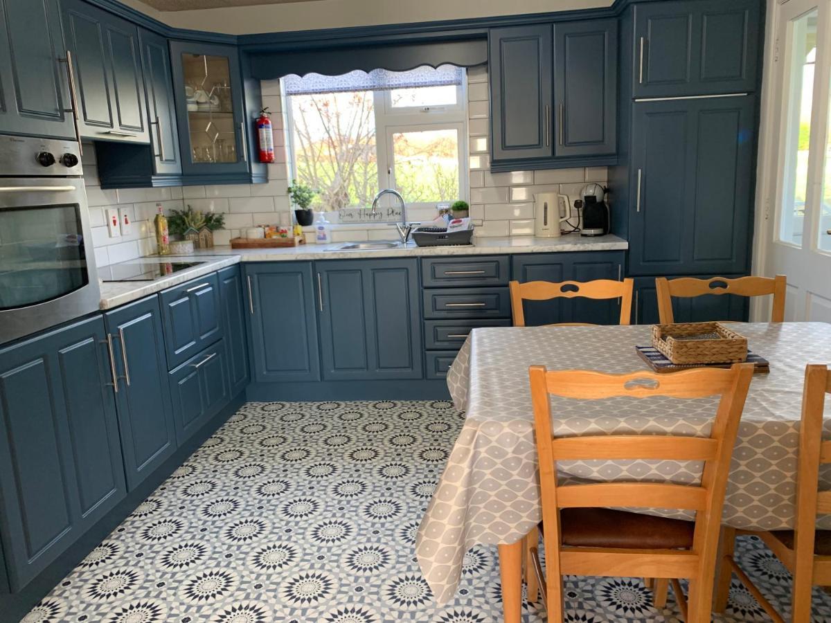Moneydarragh Cottage With Uninterrupted Mountain And Sea Views- Hot Tub Available For Hire Annalong Luaran gambar